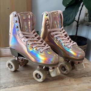 Impala Quad Rollerskates - Holographic Pink